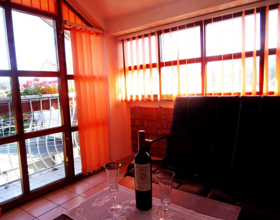 Family Hotel Rose Pavel Banja Kültér fotó